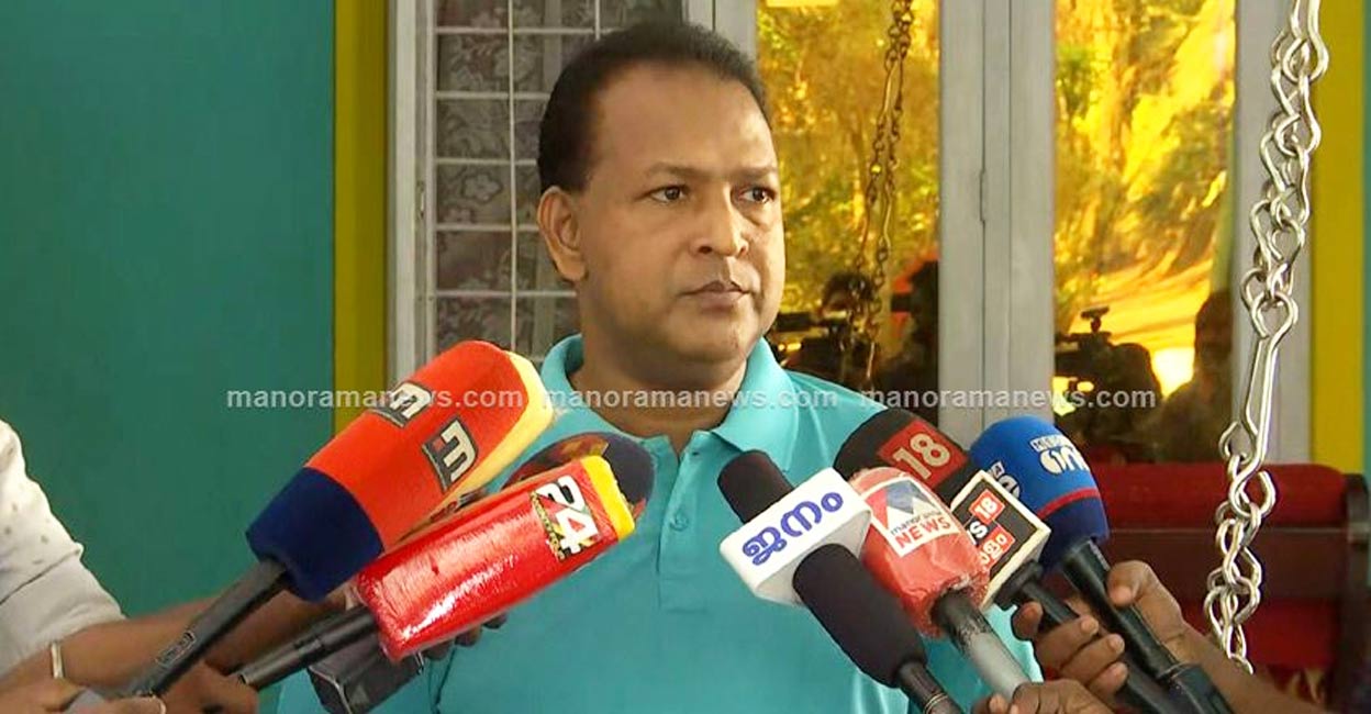 ‘അപായപ്പെടുത്തും; ബാലചന്ദ്രകുമാറിനെ അറസ്റ്റ് ചെയ്യാതെ പൊലീസ് ...
