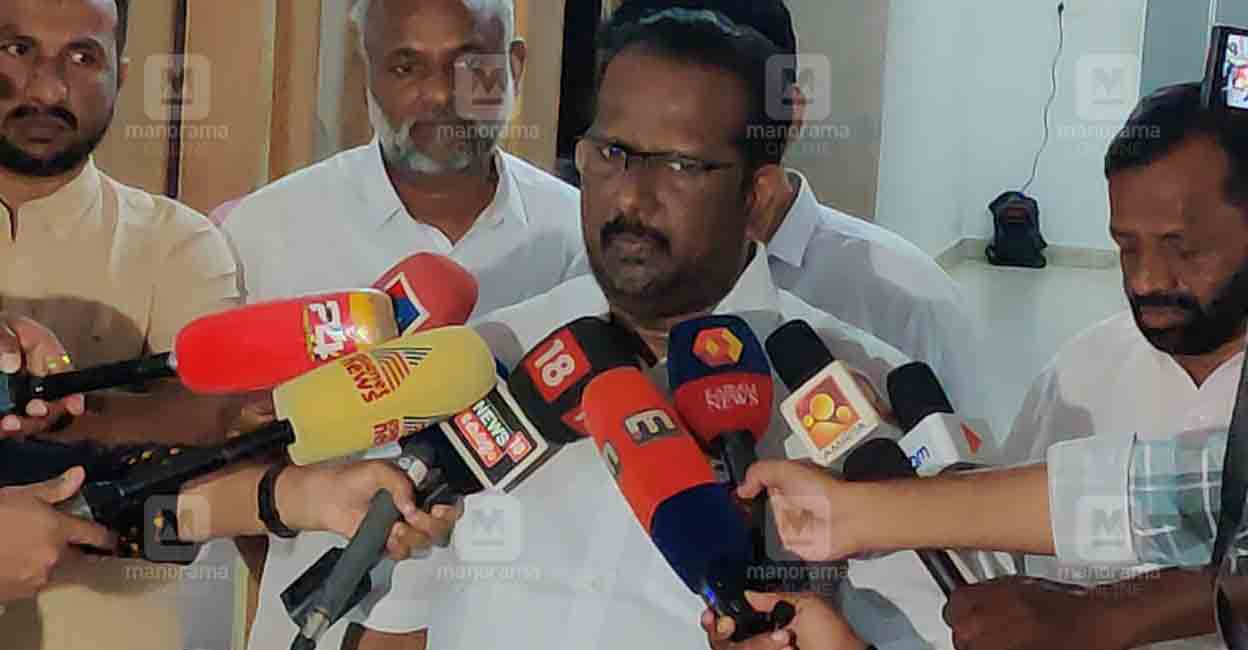  ‘അവിശ്വസനീയം’: തോൽവി സമ്മതിച്ച് സിപിഎം; മുഖ്യമന്ത്രി നേരിട്ടല്ല പ്രചാരണം നടത്തിയത്