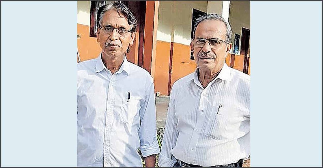 yusaf-and-vijayan പാലക്കണ്ടി വിജയനും മൂര്യാട്ട് പീടികയിൽ
യൂസഫും ഇവരുടെ സൗഹൃദം ആരംഭിച്ച
കണ്ണവം യുപി സ്കൂളിൽ.