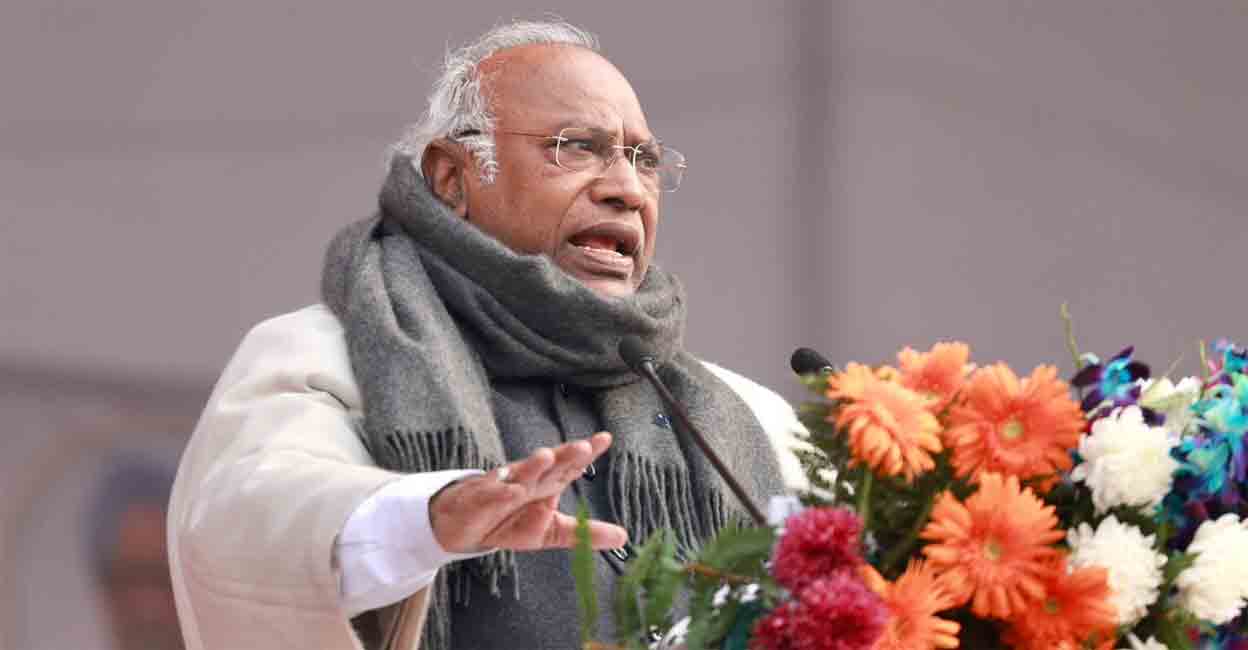 Congress Announces Caste Census Plan for Madhya Pradesh: Mallikarjun Kharge