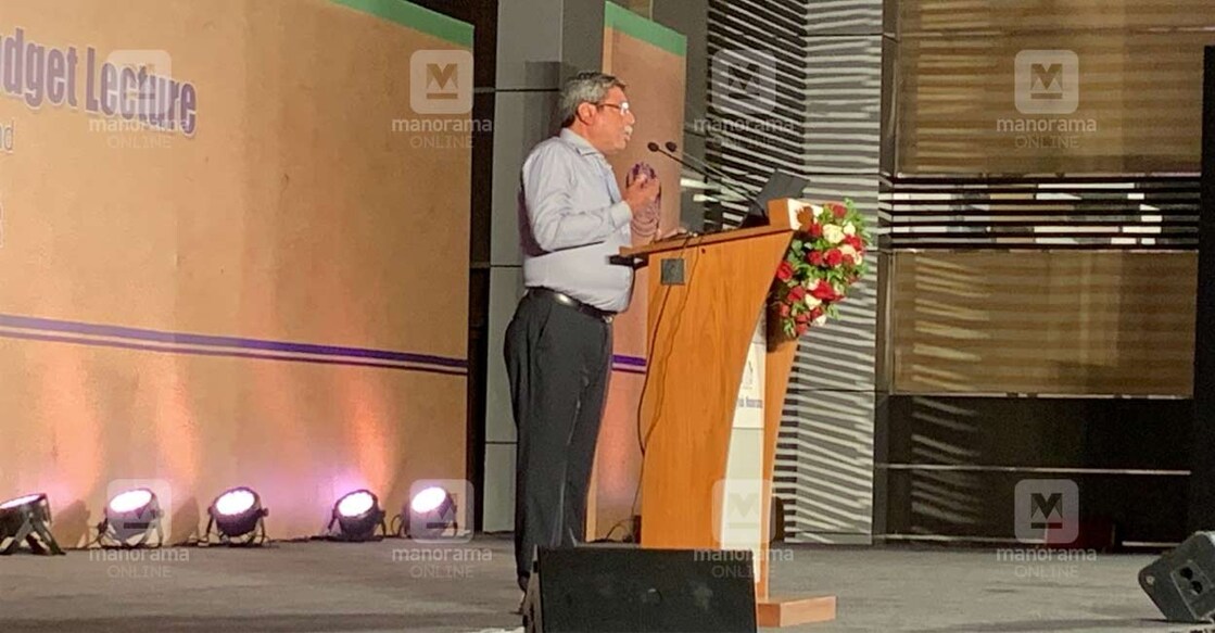 budget-speech-2023-1 മലയാള മനോരമയുടെ ഈ വർഷത്തെ ബജറ്റ് പ്രഭാഷണം പ്രശസ്ത സാമ്പത്തിക വിദഗ്ധൻ ഡോ. ബിശ്വജിത് ധർ നിർവ്വഹിക്കുന്നു