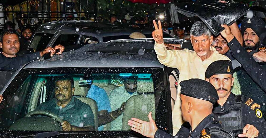 Vijayawada: Telugu Desam Party (TDP) chief N Chandrababu Naidu being taken to prison after a court sent him to judicial custody for 14 days in an alleged corruption case, in Vijayawada, Sunday, Sept. 10, 2023. (PTI Photo)(PTI09_10_2023_000424B)