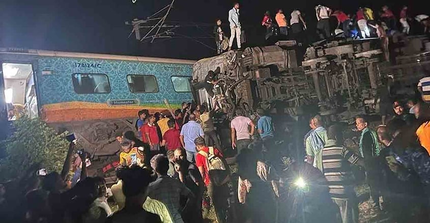 train-accident-odisha-4