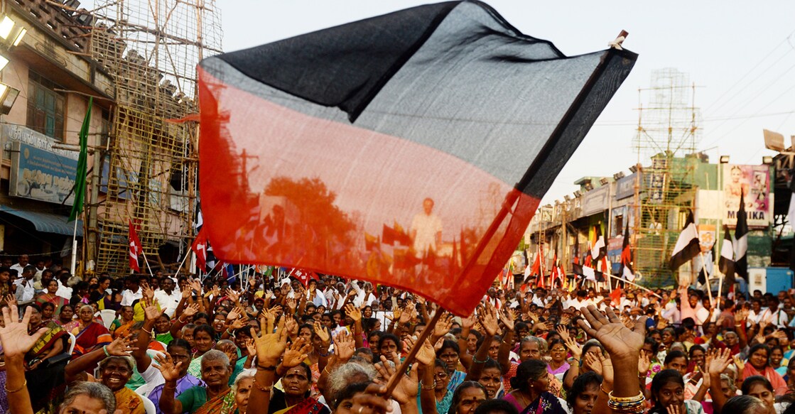 dmk-flag ഡിഎംകെ പതാക. (Photo - ARUN SANKAR / AFP)