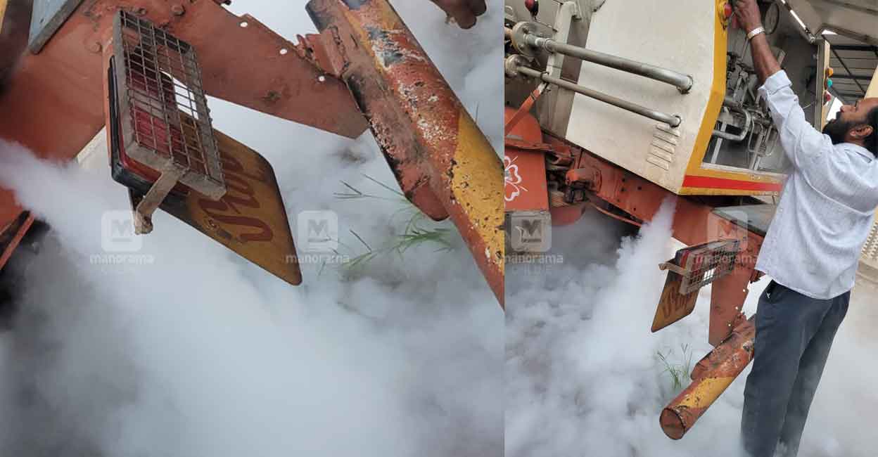 കോഴിക്കോട്ട് നൈട്രജൻ വാതകം ചോർന്നു; ടാങ്കറിൽനിന്നു പുറത്തുവന്നത് വെള്ളപ്പുക- Nitrogen Gas Leak