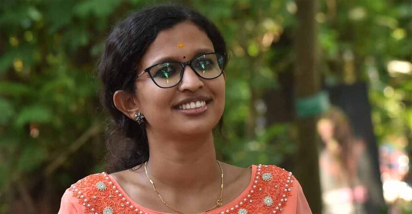 ഒരേ ജോലിക്ക് വ്യാജരേഖ ഉപയോഗിച്ചത് ഒന്നല്ല രണ്ടുവട്ടം