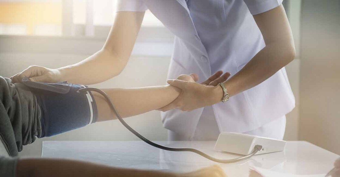 Nursing | Photo: Shutterstock / khuncho24 പ്രതീകാത്മക ചിത്രം (Photo: Shutterstock / khuncho24)