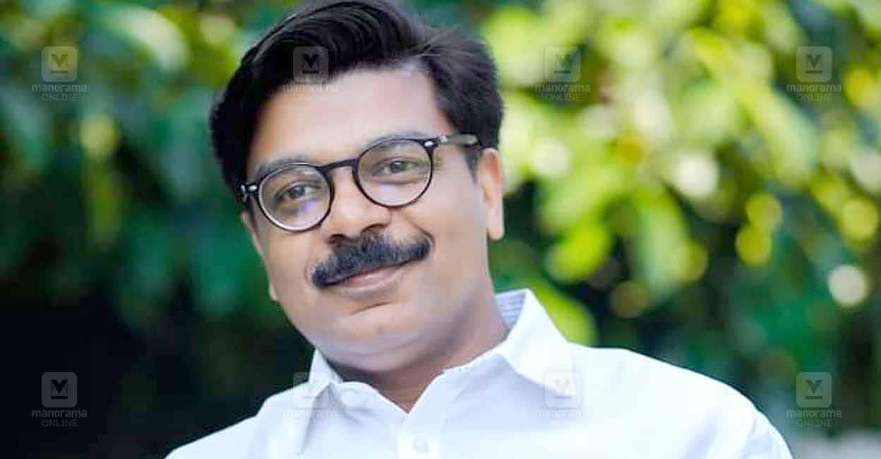 Mathew Kuzhalnathan MLA Files Complaint Against CM Pinarayi Vijayan and ...