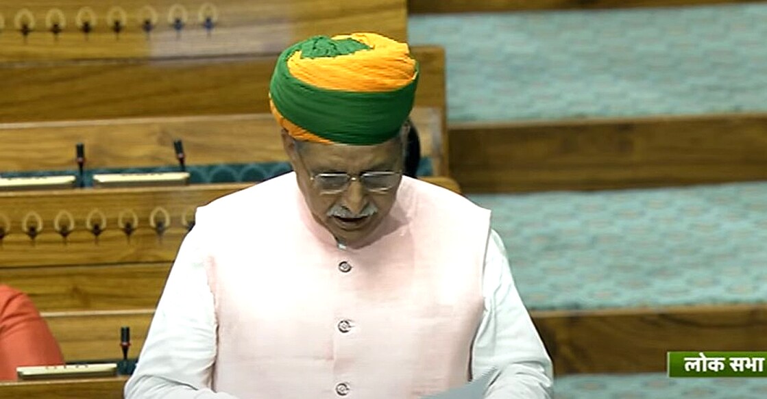 Arjun Ram Meghwal Photo: @sansad_tv / X_Twitter ലോക്സഭയിൽ വനിതാ സംവരണ ബിൽ അവതരിപ്പിക്കുന്ന കേന്ദ്ര നിയമമന്ത്രി അർജുൻ റാം മേഘ്വാൾ. Photo: @sansad_tv / X_Twitter