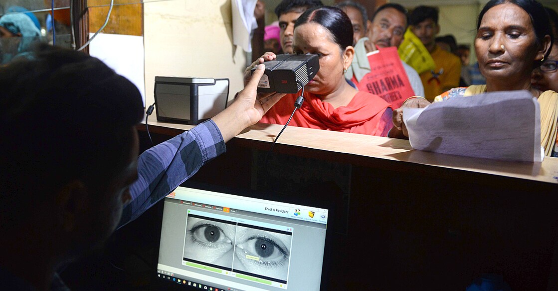 Registration for Aadhaar Cards Photo: NARINDER NANU / AFP ആധാർ കാർഡിനായുള്ള റജിസ്ട്രേഷൻ. File Photo: NARINDER NANU / AFP