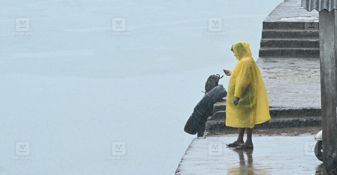 കണ്ണൂരിൽ നിന്നുള്ള മഴക്കാഴ്ച. (ചിത്രം: മനോരമ)