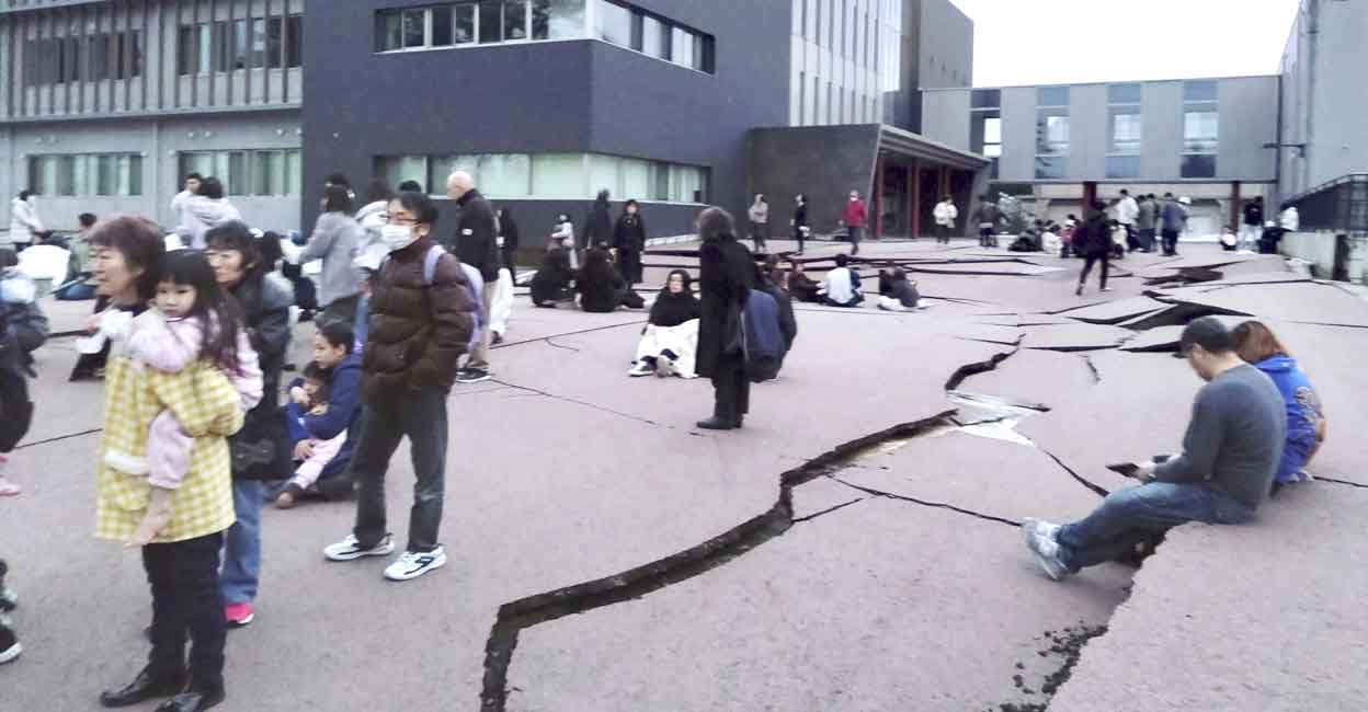 ജപ്പാന്‍ കടലില്‍ ശക്തമായ ഭൂചലനം;  തുടർച്ചയായി 21 ഭൂചലനം, 5 മീറ്റർ വരെ രാക്ഷസത്തിരകൾ ഉയരും