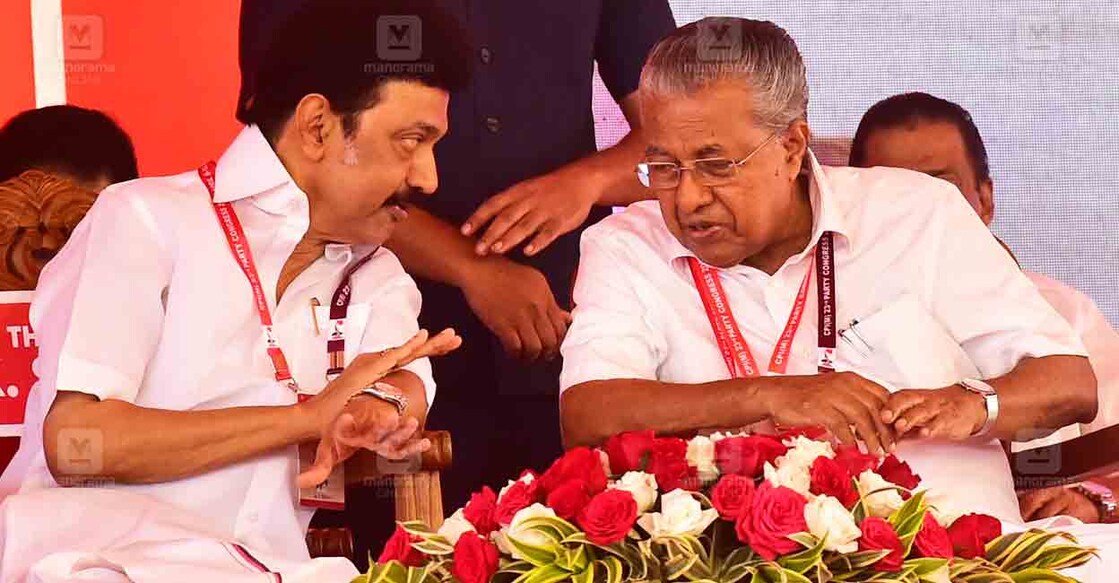 എം.കെ.സ്റ്റാലിനും പിണറായി വിജയനും (File Photo: SAMEER A HAMEED / Manorama)