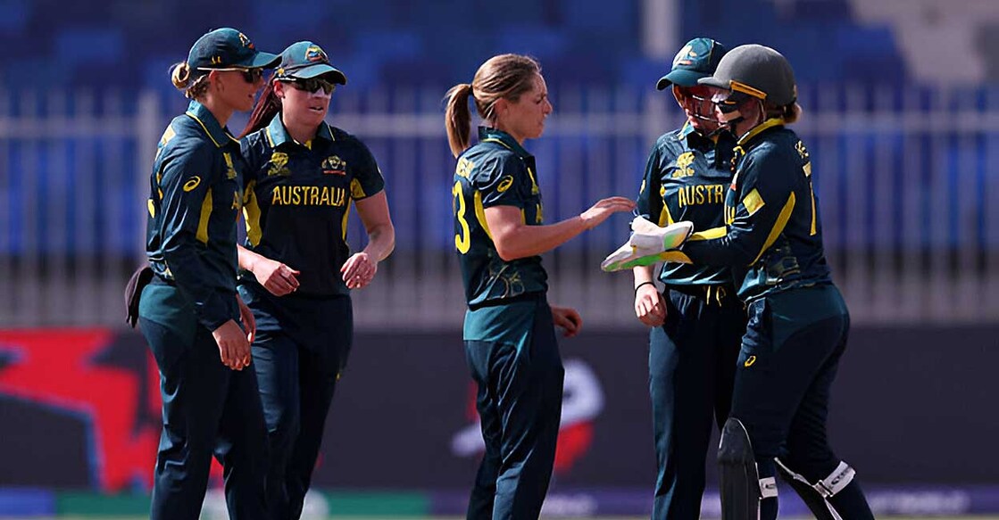 australian-women-wicket-celebration australian-women-wicket-celebration