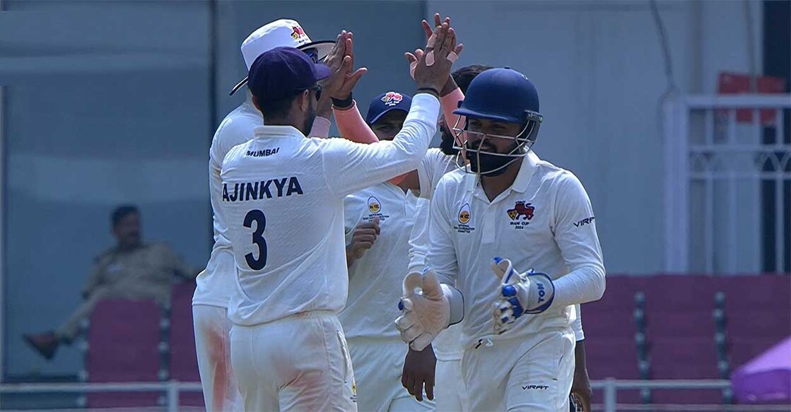 mumbai-wicket-celebration mumbai-wicket-celebration