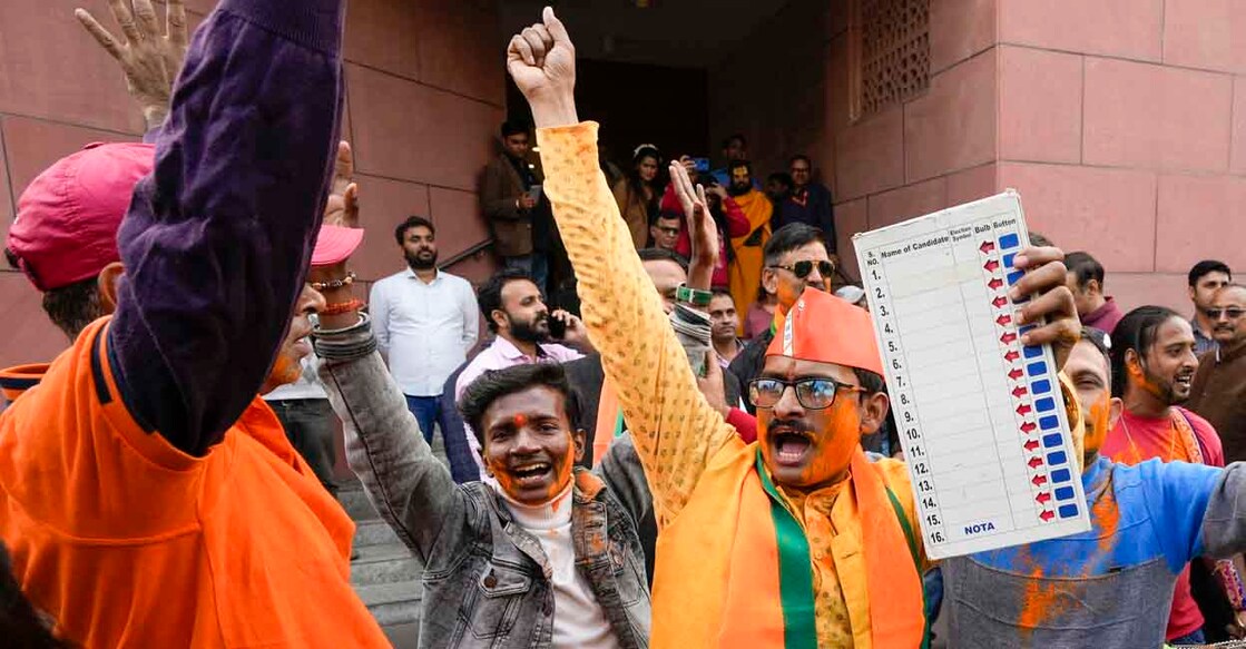 ഡൽഹിയിലെ ബിജെപി ആസ്ഥാനത്ത്, ഉപതിരഞ്ഞെടുപ്പുകളിൽ എൻഡിഎയുടെ വിജയം ആഘോഷിക്കുന്ന ബിജെപി പ്രവർത്തകർ. (PTI Photo/Shahbaz Khan) (PTI11_23_2024_000225A)