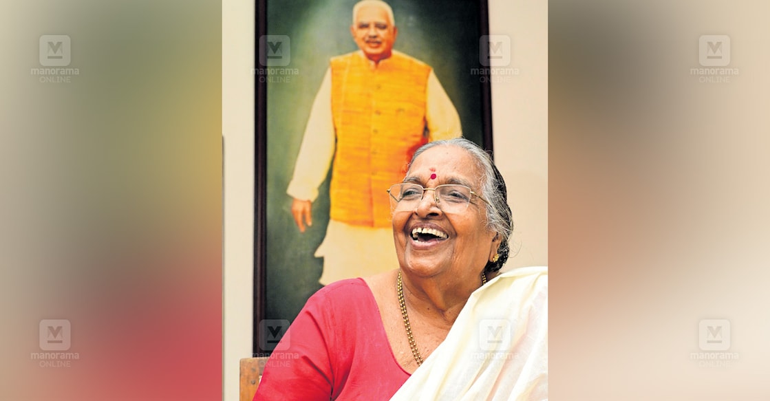 sharadha-teacher ശാരദ ടീച്ചർ കല്യാശ്ശേരിയിലെ വീട്ടിൽ. ചിത്രം: മനോരമ