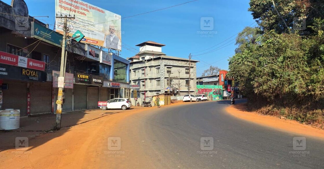 hartal-mananthavady ഹർത്താലിനെ തുടർന്ന് ആളൊഴിഞ്ഞ മാനന്തവാടി. ചിത്രം∙ മനോരമ