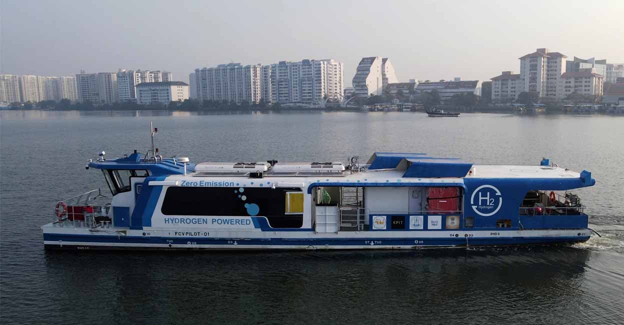 PM Narendra Modi Inaugurates India’s First Hydrogen Ferry from Kochi to Varanasi