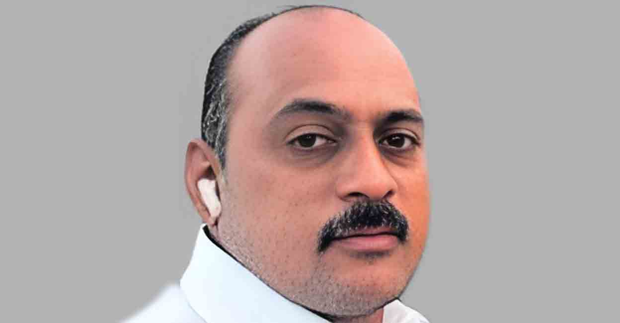 ബൈക്കിലെത്തി സ്ത്രീകളുടെ സ്വർണമാല തട്ടിയെടുത്തു; ഹെഡ് കോൺസ്റ്റബിൾ അറസ്റ്റിൽ, ഏഴര പവൻ കണ്ടെടുത്തു