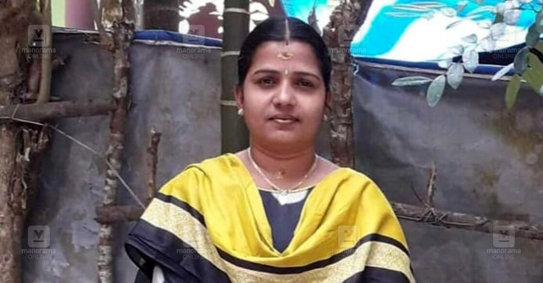 Ambili അമ്പിളി