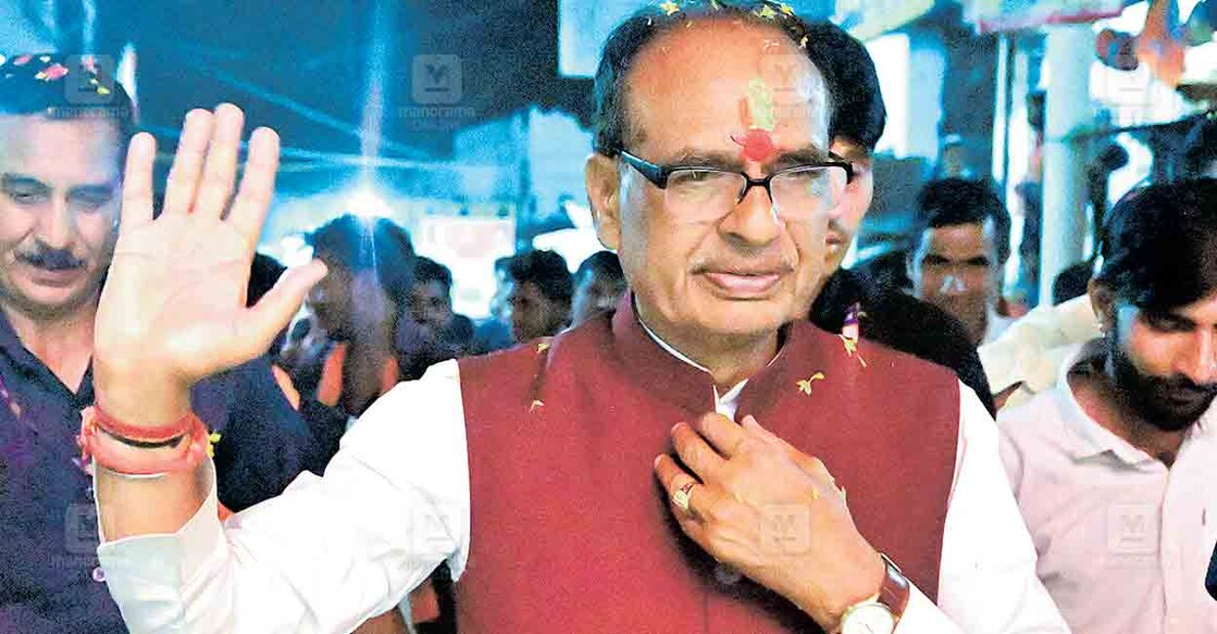 മധ്യപ്രദേശിലെ വിദിശ മണ്ഡലത്തിലെ പിപ്പിലിയ നാൻകറിൽ പ്രചാരണത്തിനെത്തിയ ശിവരാജ് സിങ് ചൗഹാൻ. ചിത്രം : രാഹുൽ ആർ. പട്ടം /മനോരമ