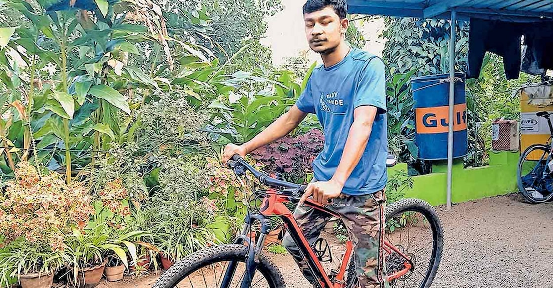 Akhil-Girish Akhil-Girish