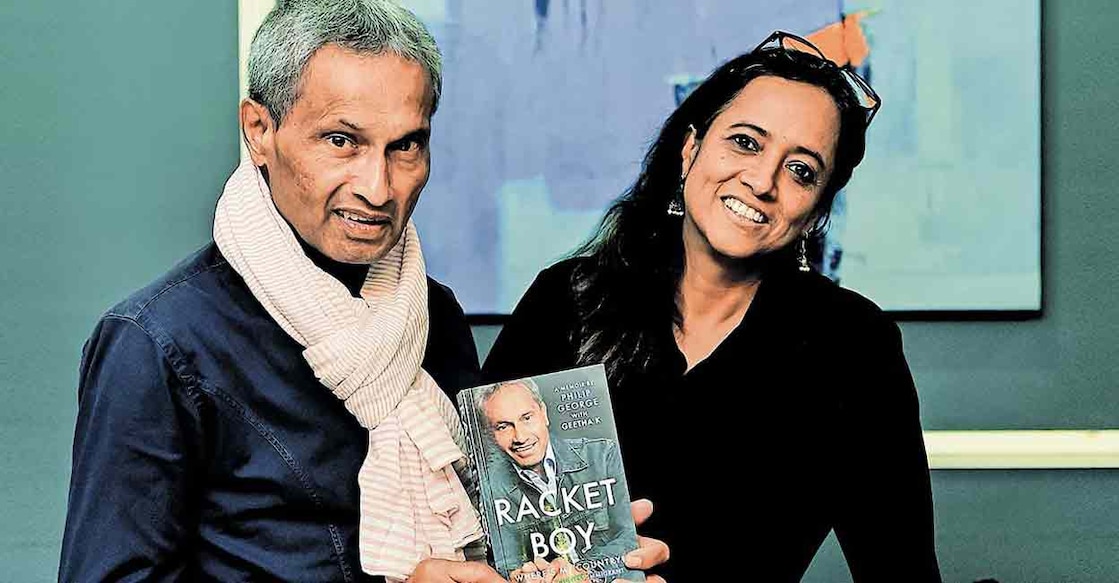 Philip George, Geetha Krishnan ഫിലിപ് ജോർജ് റാക്കറ്റ് ബോയിയുടെ സഹ എഴുത്തുകാരി ഗീതാ കൃഷ്ണന് ഒപ്പം. ചിത്രം: എൻ.രാജേഷ് ബാബു ∙ മനോരമ