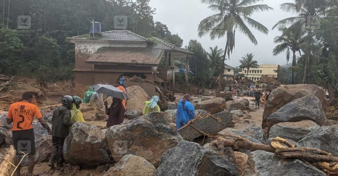 വയനാട്ടിൽ ഉരുൾപൊട്ടലുണ്ടായ സ്ഥലത്തുനിന്നുള്ള ദൃശ്യം. ചിത്രം: മനോരമ