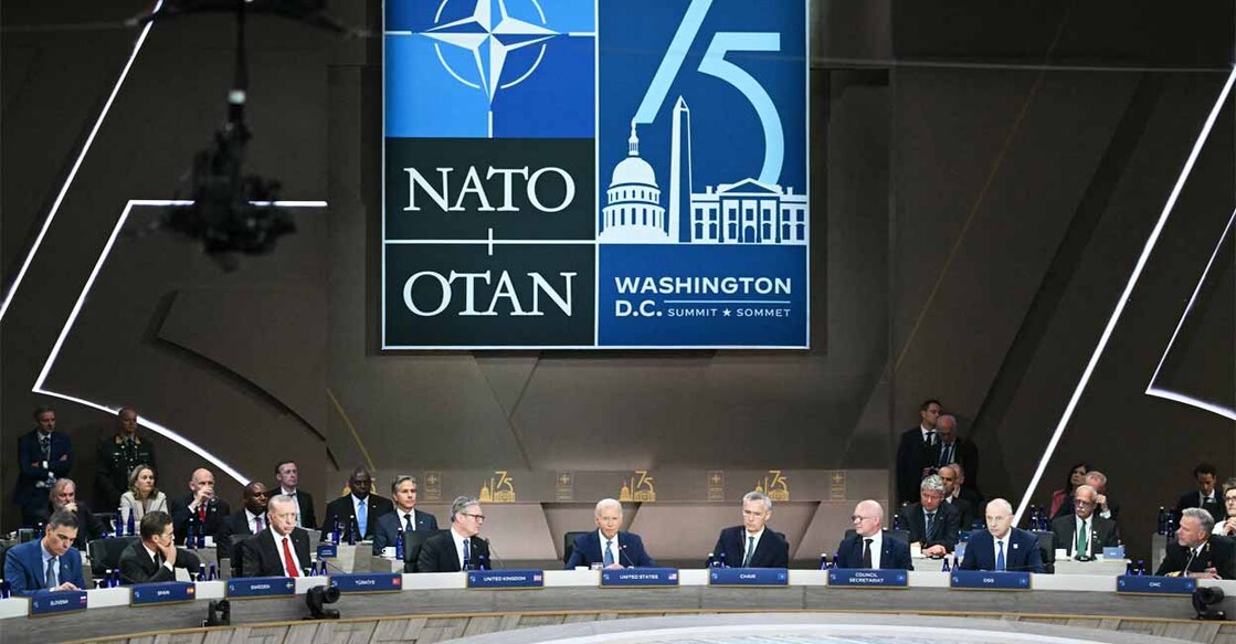 NATO heads of state meet (Photo: SAUL LOEB / AFP)