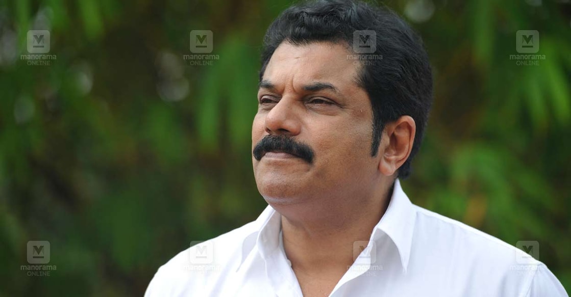 mukesh-010901 മുകേഷ് (ചിത്രം: മനോരമ)