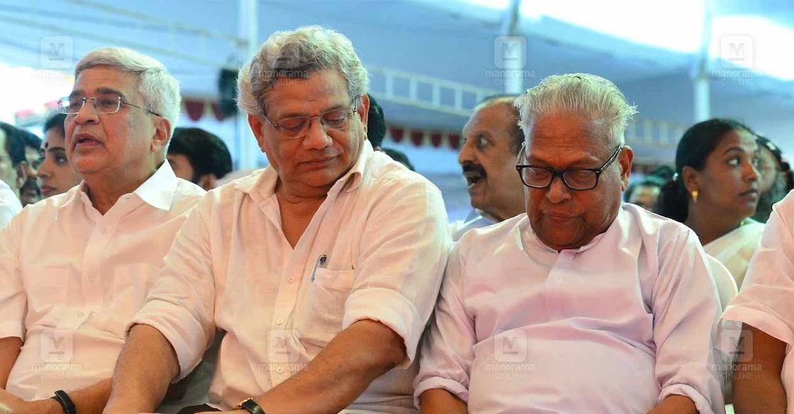 sitaram-yechury-vs-achuthananthan-jpeg sitaram-yechury-vs-achuthananthan-jpeg