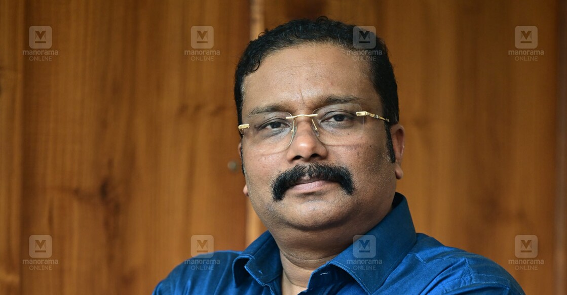 ബി അശോക് (ചിത്രം : ശ്രിലക്ഷമി ശിവദാസ്/  മനോരമ)