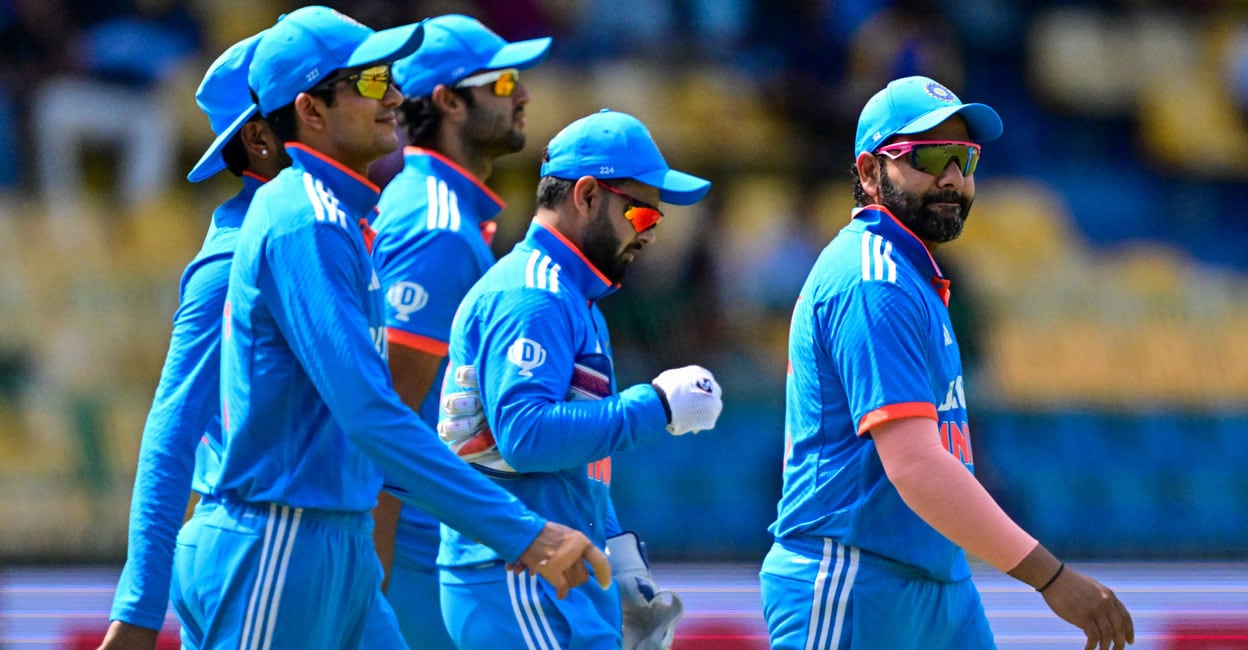 ക്യാപ്റ്റൻ ഗില്ലും വൈസ് ക്യാപ്റ്റൻ ശ്രേയസും റിട്ടേൺസ്; പന്തും സിറാജുമുണ്ട്, ഷമിയില്ല; സെഞ്ചറിയടിച്ച ഋതുരാജ് ഔട്ട്!