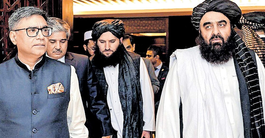india-taliban ദുബായിൽ കൂടിക്കാഴ്ചയ്ക്ക് എത്തിയ ഇന്ത്യൻ വിദേശകാര്യ സെക്രട്ടറി വിക്രം മിശ്രിയും (ഇടത്) അഫ്ഗാനിസ്ഥാന്റെ ആക്ടിങ് വിദേശകാര്യമന്ത്രി അമീർ ഖാൻ മുത്താഖിയും (ഇടത്).