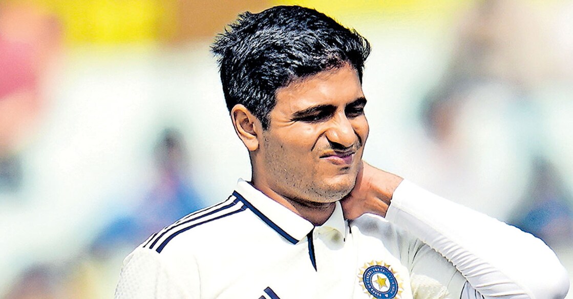 ശുഭ്മൻ ഗില്ലിന്റെ കഴുത്തിന് പരുക്കേറ്റപ്പോൾ. (ഫയൽ ചിത്രം)