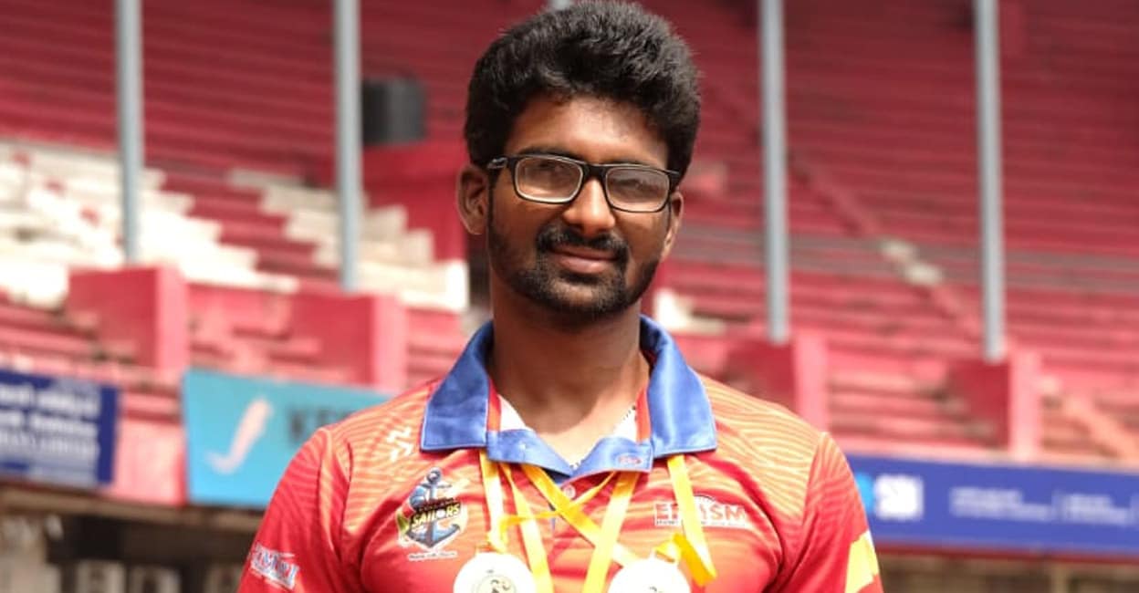 വീഴ്ത്തിയ വിധിയെ ഓടി തോല്‍പ്പിച്ച്....; പാരാ അത്‌ലറ്റിക് ചാമ്പ്യന്‍ഷിപ്പില്‍ വീണ്ടും സ്വര്‍ണ്ണ മെഡലുകള്‍ വാരിക്കൂട്ടി ശ്രീറാം