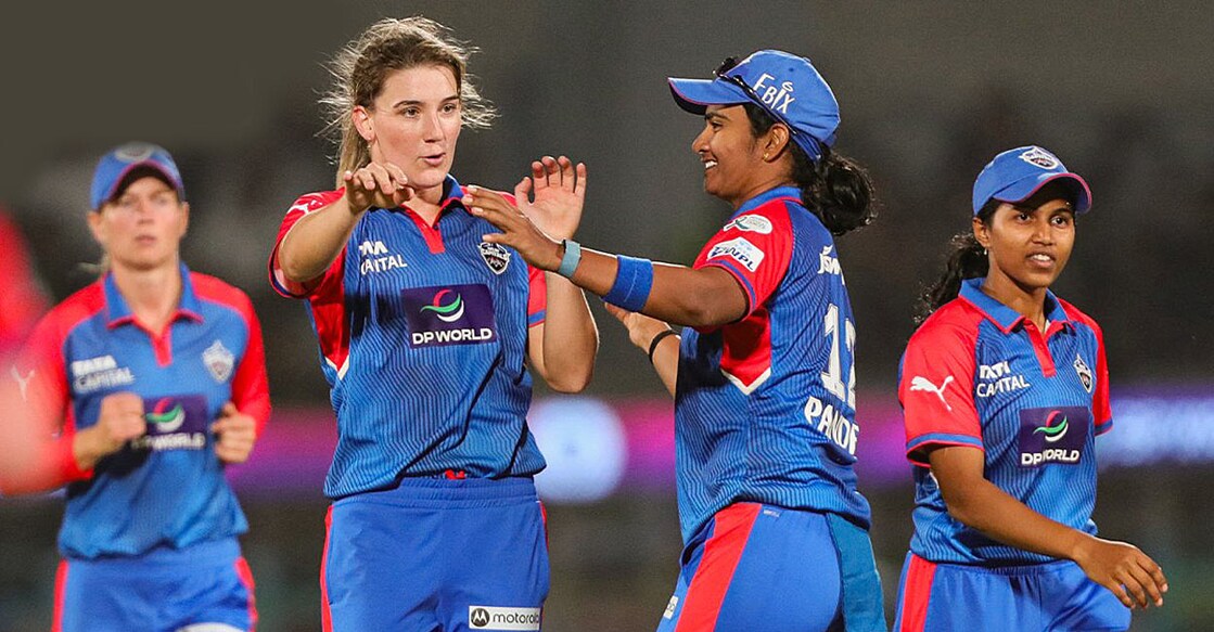 dc-wicket-celebration-1