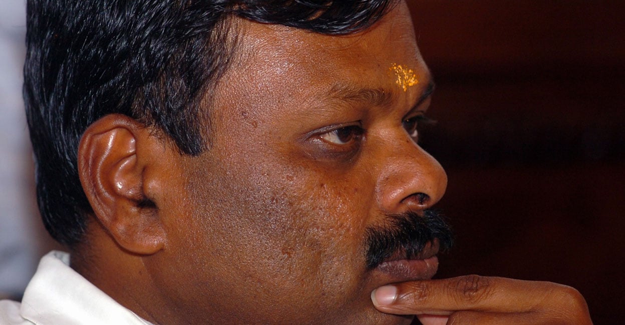 മാർക്സിനും മാർക്സിസത്തിനും വിട! ബിജെപിക്കായി വോട്ട് പിടിക്കാൻ സിപിഎം മു ...