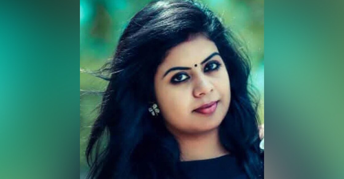 മൈസൂരുവിൽ കാർ നിയന്ത്രണം വിട്ടു മറിഞ്ഞ് അപകടം;  മാനന്തവാടി സ്വദേശിനിയായ റിയാലിറ്റി ഷോ താരമായ മലയാളി നൃത്ത അധ്യാപികയ്ക്ക് ദാരുണാന്ത്യം