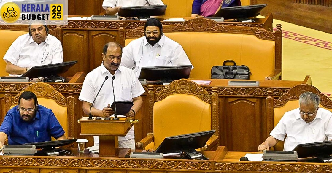 ധനമന്ത്രി കെ.എൻ.ബാലഗോപാൽ ബജറ്റ് അവതരിപ്പിക്കുന്നു. ചിത്രം: മനോജ് ചേമഞ്ചേരി/മനോരമ