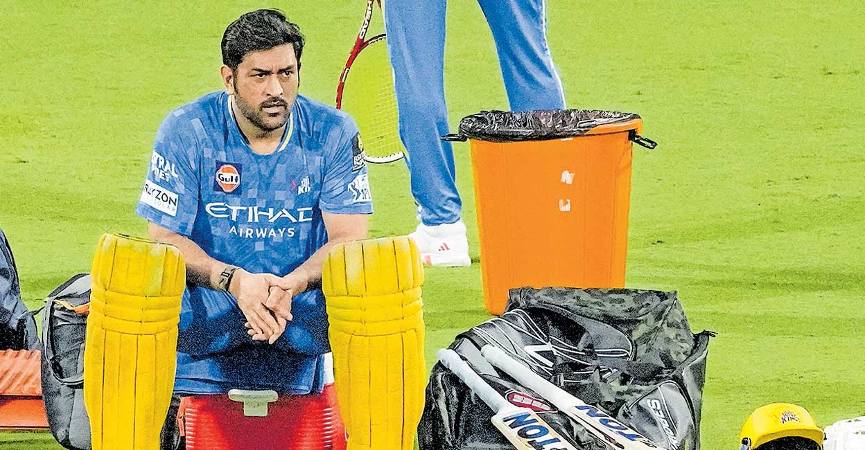 റാഞ്ചിയിൽ അമിത വേഗത്തിൽ വാഹനമോടിച്ചു, ക്യാമറയിൽ കുടുങ്ങി ഇതിഹാസ താരം, എം.എസ്. ധോണിക്കു പിഴ ശിക്ഷ