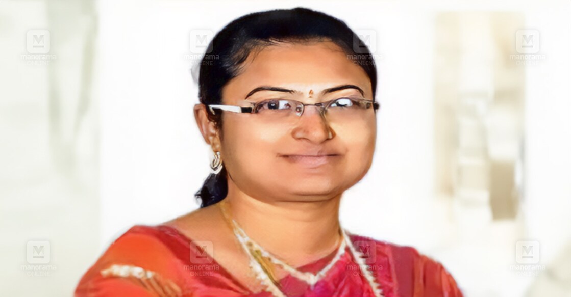 ധരിണി (Photo Arranged)