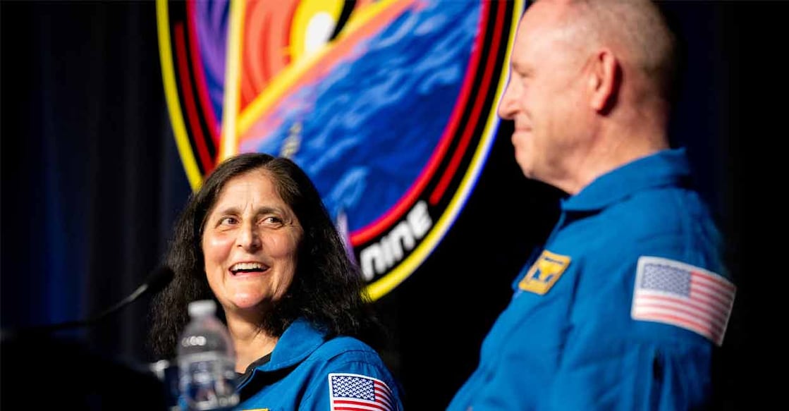 Sunita Williams, Butch Wilmore നാസയുടെ ജോൺസൺ സ്പേസ് സെന്ററിൽ നടത്തിയ പത്രസമ്മേളനത്തിൽ സുനിത വില്യംസും ബുച്ച് വിൽമോറും. (Photo by Brandon Bell / Getty Images via AFP)