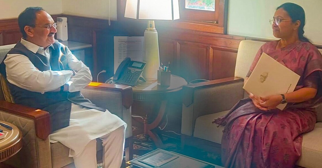 ജെ.പി.നഡ്ഡയും വീണാ ജോർജും തമ്മിൽ നടത്തിയ കൂടിക്കാഴ്ചയിൽ. (Special Arrangement)
