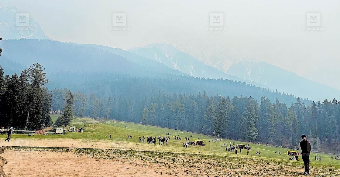 baisaran-valley-pahalgam പഹൽഗാമിലെ ബൈസരൺ താഴ്വര. (രണ്ടാഴ്ച മുൻപു പകർത്തിയത്) ചിത്രം:മനോരമ