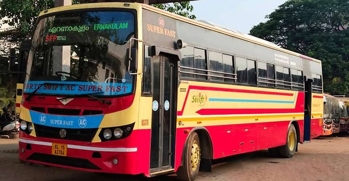 ksrtc-superfast-1 തിരുവനന്തപുരം എറണാകുളം കെഎസ്ആർറ്റിസി സൂപ്പർഫാസ്റ്റ് ബസ് (Image Credit : Facebook)