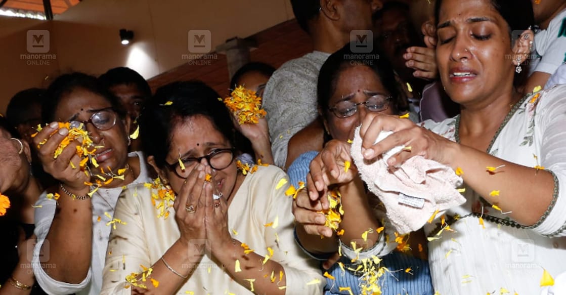 ramachandran-funeral-family ramachandran-funeral-family
