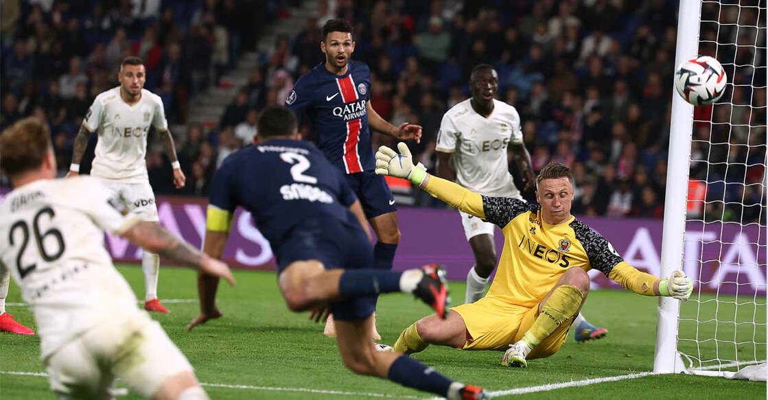 പിഎസ്ജി - നീസ് മത്സരത്തിൽ നിന്ന്.   (Photo by FRANCK FIFE / AFP)