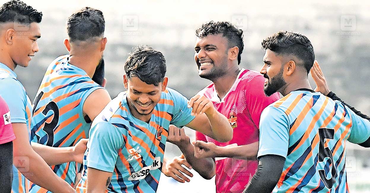 ആകാംക്ഷയുടെ, ആഗ്രഹത്തിന്റെ 90 മിനിറ്റ് !